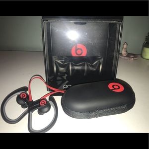 PowerBeats 2